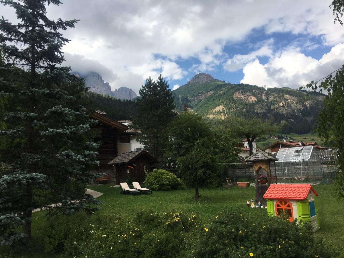 Mes Lastei Apartamento Campitello di Fassa Exterior foto