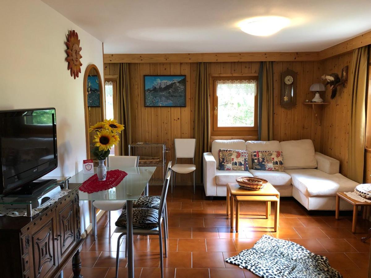 Mes Lastei Apartamento Campitello di Fassa Exterior foto
