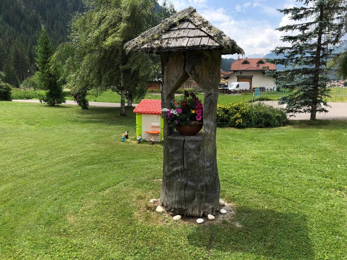 Mes Lastei Apartamento Campitello di Fassa Exterior foto