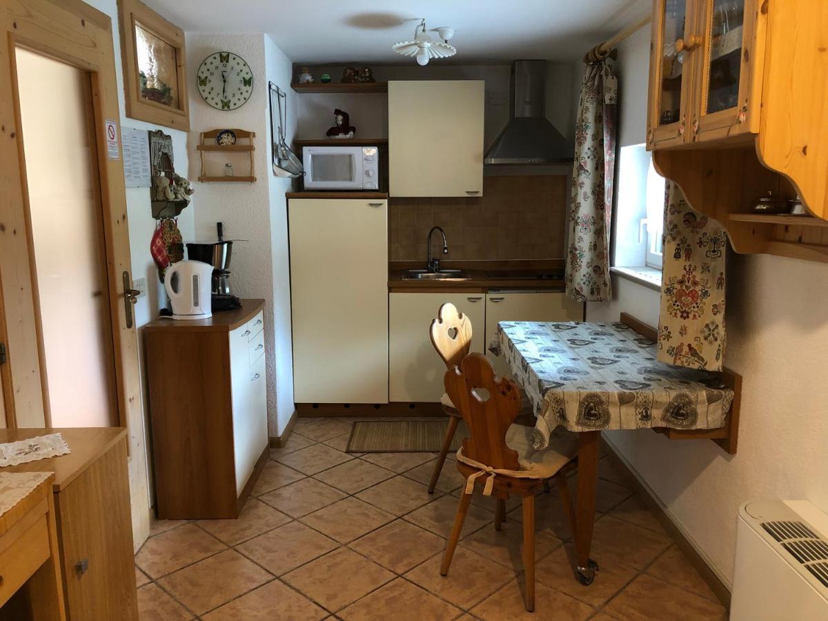 Mes Lastei Apartamento Campitello di Fassa Exterior foto