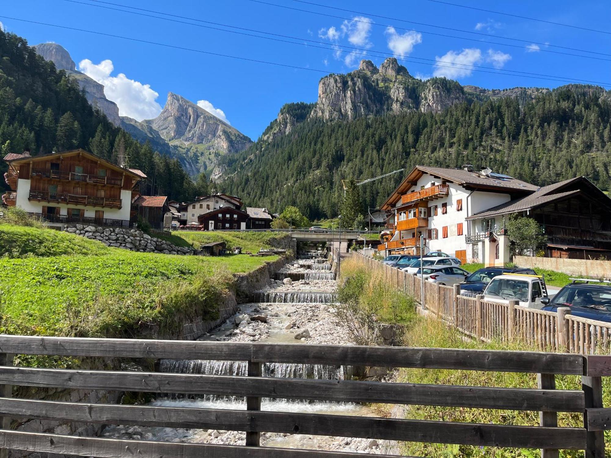 Mes Lastei Apartamento Campitello di Fassa Exterior foto