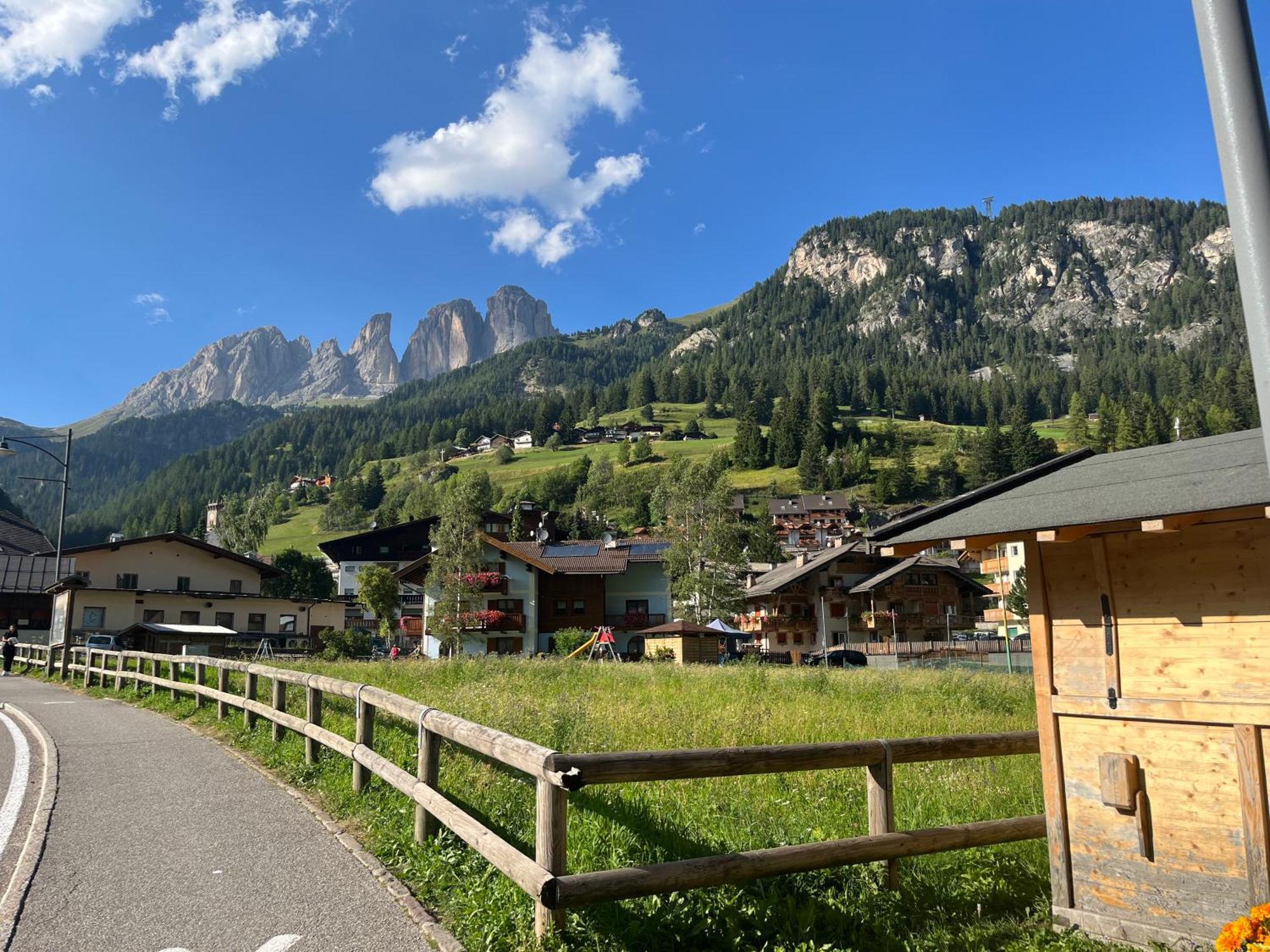 Mes Lastei Apartamento Campitello di Fassa Exterior foto