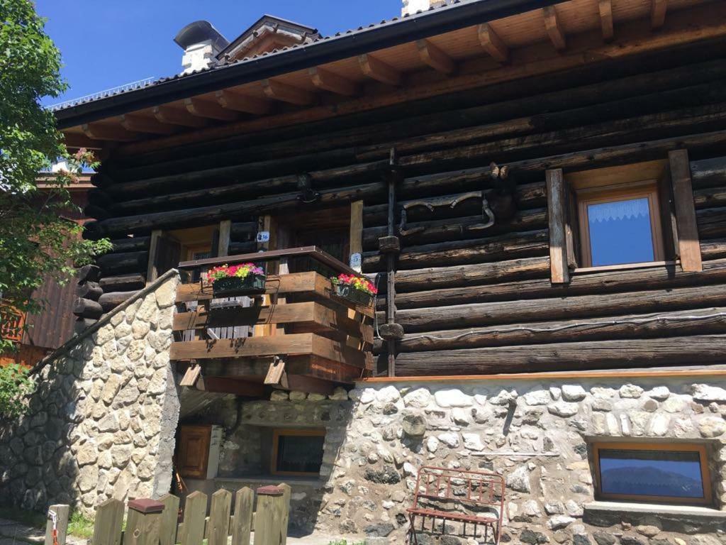 Mes Lastei Apartamento Campitello di Fassa Exterior foto